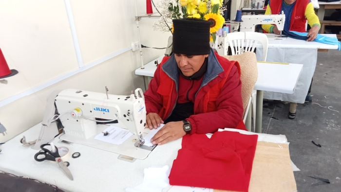 En penal de Huancavelica inauguran taller de confecciones para fortalecer el trabajo y la resocialización